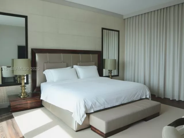 3-bedroom condo for rent in Bal Harbour - 10295 Collins Ave 1203 - MondialRealty