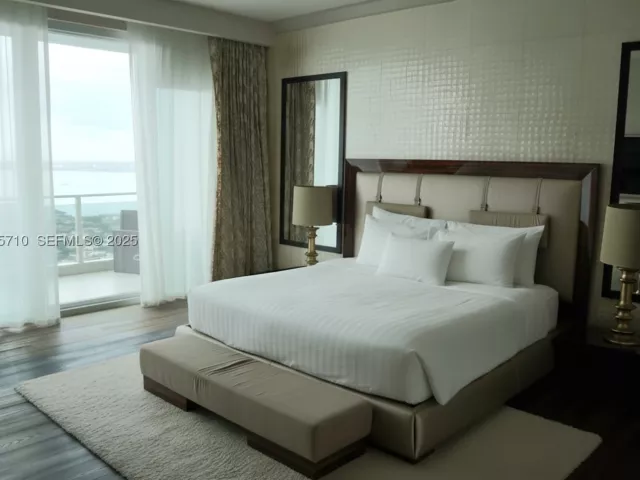 3-bedroom condo for rent in Bal Harbour - 10295 Collins Ave 1203 - MondialRealty