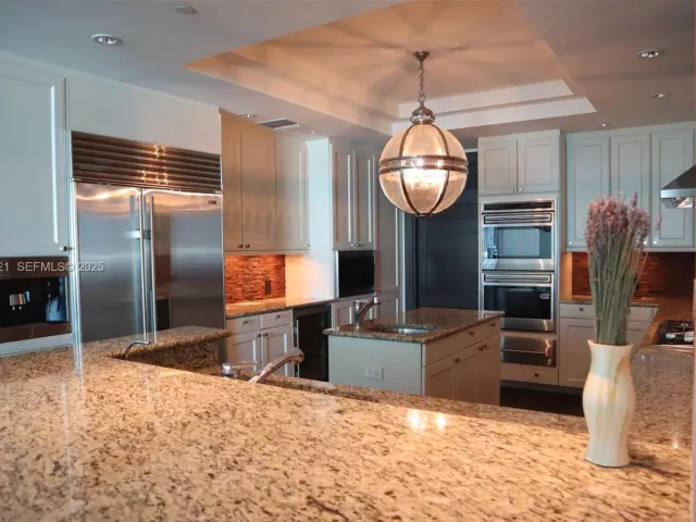 3-bedroom condo for sale in Bal Harbour - 10295 Collins Ave 1203 - MondialRealty