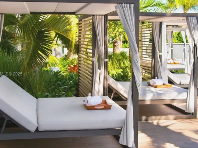 3-bedroom condo for sale in Bal Harbour - 10295 Collins Ave 1203 - MondialRealty
