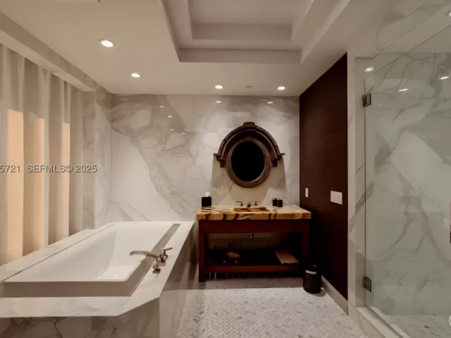 3-bedroom condo for sale in Bal Harbour - 10295 Collins Ave 1203 - MondialRealty