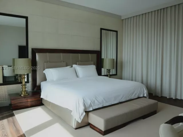 3-bedroom condo for sale in Bal Harbour - 10295 Collins Ave 1203 - MondialRealty