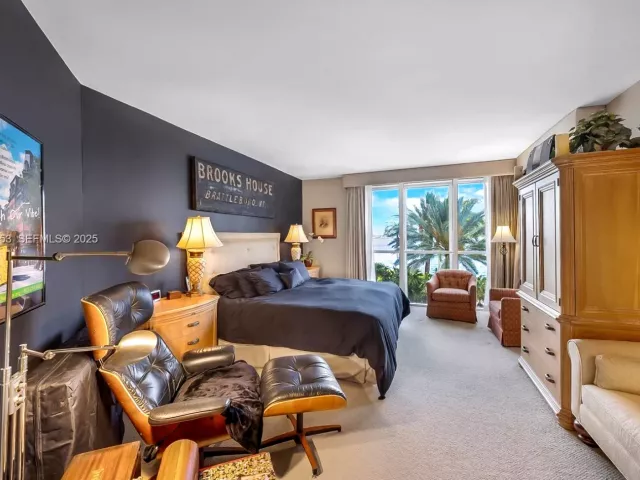 3-bedroom condo for sale in Aventura - 2600 Island Blvd 301 - MondialRealty