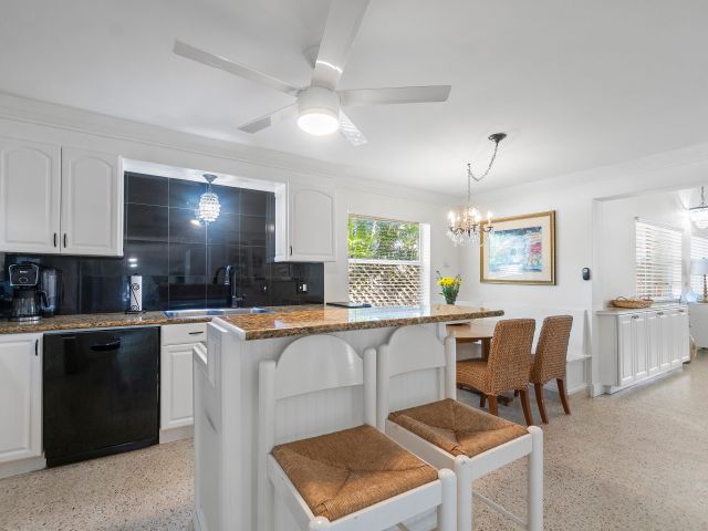 Home for rent at 321 Forsyth Street - photo 6862890