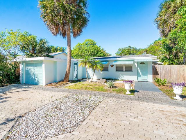 Home for rent at 321 Forsyth Street - photo 6862895