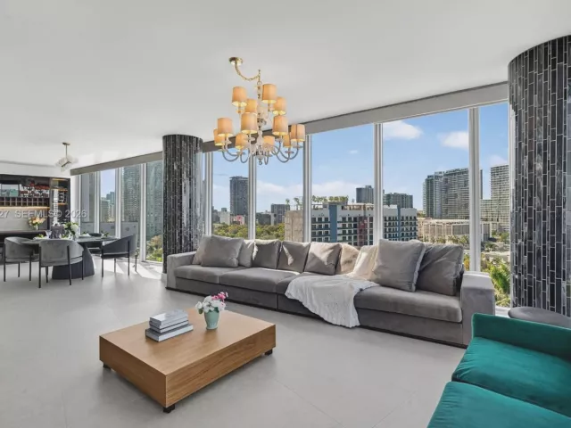 2-bedroom condo for sale in Miami - 601 NE 36th St 1101 - MondialRealty