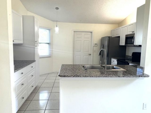 Home for rent at 5149 El Claro Circle - photo 6862847