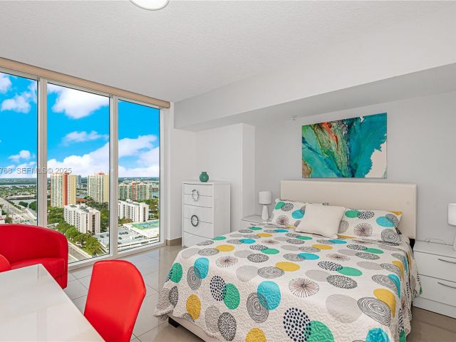 Apartment for rent  Unit #2408 - photo 6864234