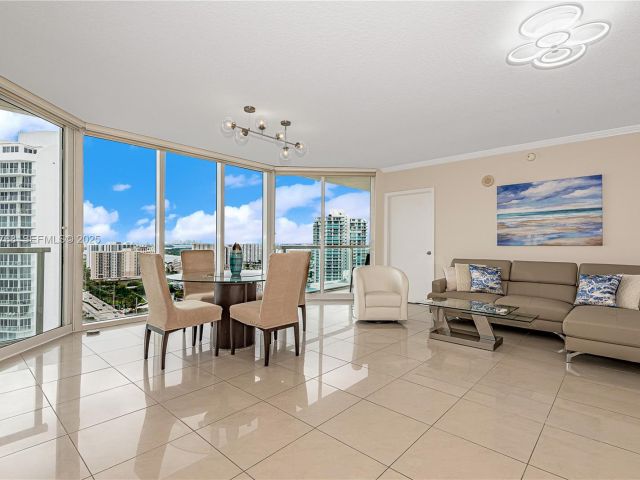 Apartment for rent  Unit #2408 - photo 6864239