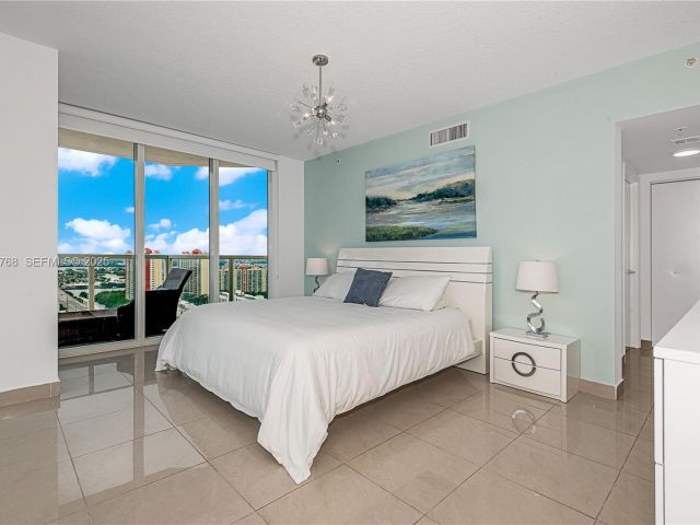 Apartment for rent  Unit #2408 - photo 6864241