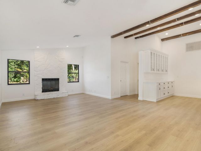 Home for sale at 6725 Katherine Road - photo 6864944