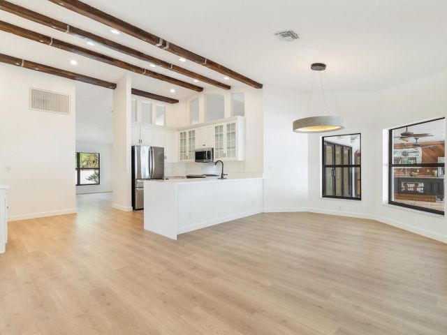 Home for sale at 6725 Katherine Road - photo 6864947