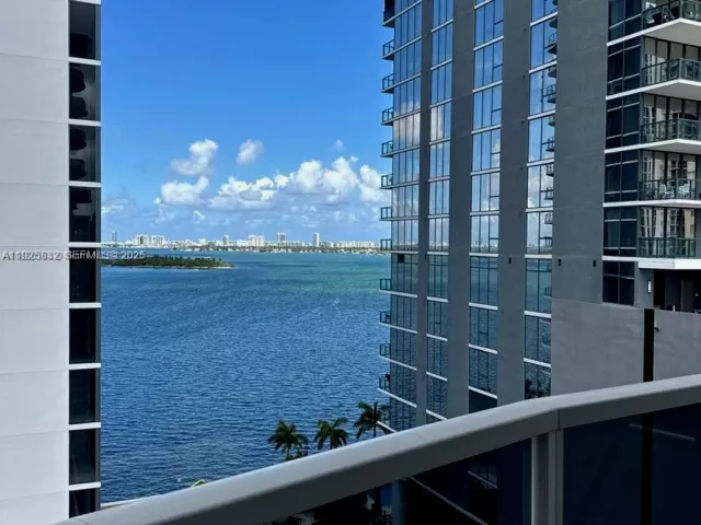 Apartment for sale  Unit #1103 - photo 6864371