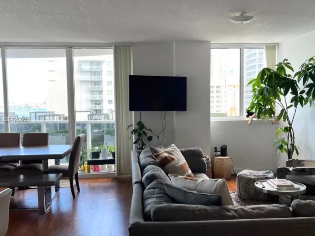 Apartment for sale  Unit #1103 - photo 6864365