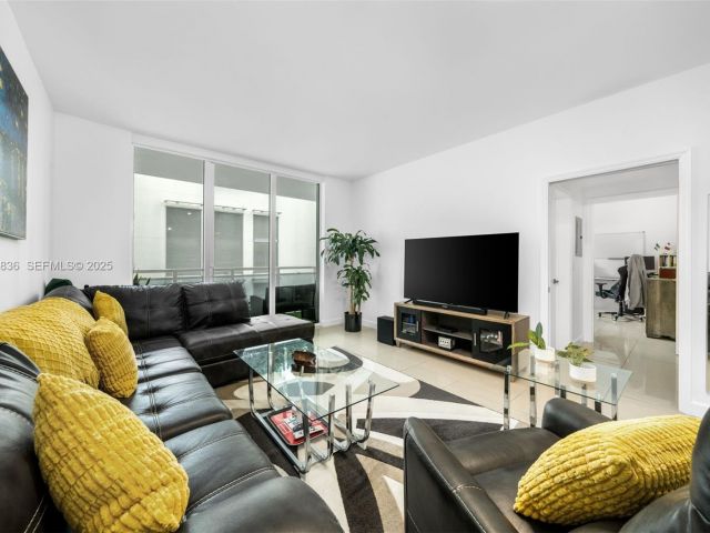 Apartment for sale  Unit #803 - photo 7440879