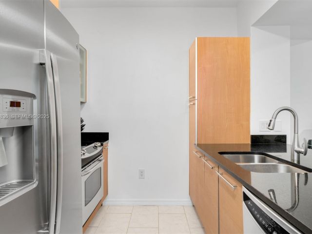 Apartment for sale  Unit #803 - photo 7440883