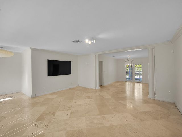 Home for rent at 783 Cordova Drive - photo 6862900