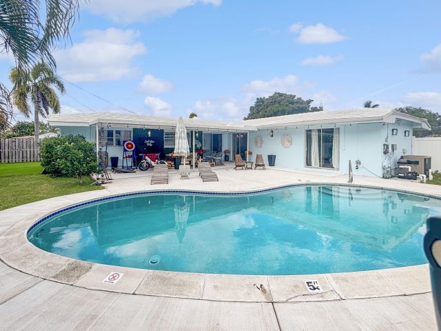 Home for rent at 100 SW 17th Street - photo 6865227