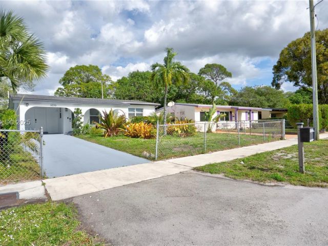 Home for sale at 1035 NW 11th Ct - photo 7434813