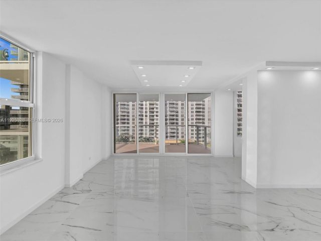 Apartment for sale  Unit #712 - photo 6883188