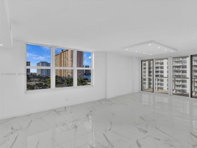 Apartment for sale  Unit #712 - photo 6883190