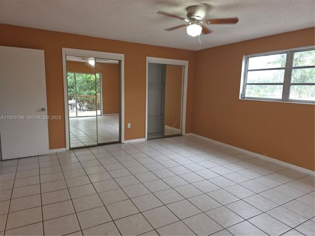 3-bedroom home for rent in Miami - 250 NW 63rd Ct 2 - MondialRealty