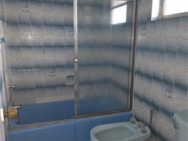 3-bedroom home for rent in Miami - 250 NW 63rd Ct 2 - MondialRealty