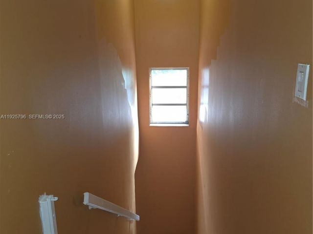 3-bedroom home for rent in Miami - 250 NW 63rd Ct 2 - MondialRealty
