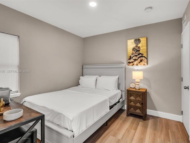 Home for sale at 1100 NW 7th Ave - photo 6863639