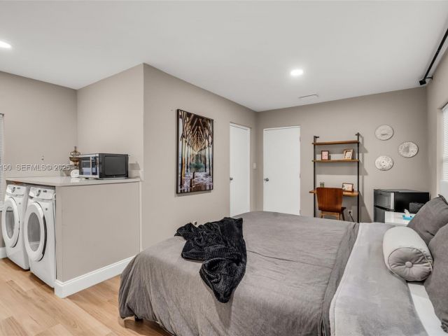 Home for sale at 1100 NW 7th Ave - photo 6863641