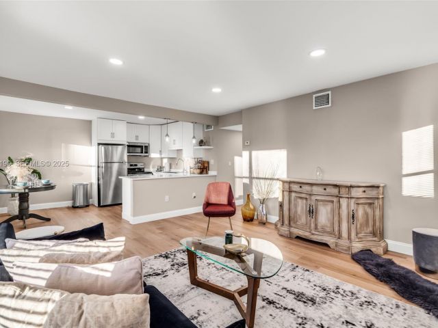 Home for sale at 1100 NW 7th Ave - photo 6863651