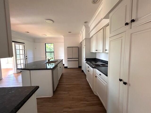 Home for sale at 2901 Embassy Drive - photo 6864980