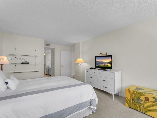 Apartment for rent  Unit #413 - photo 6864420