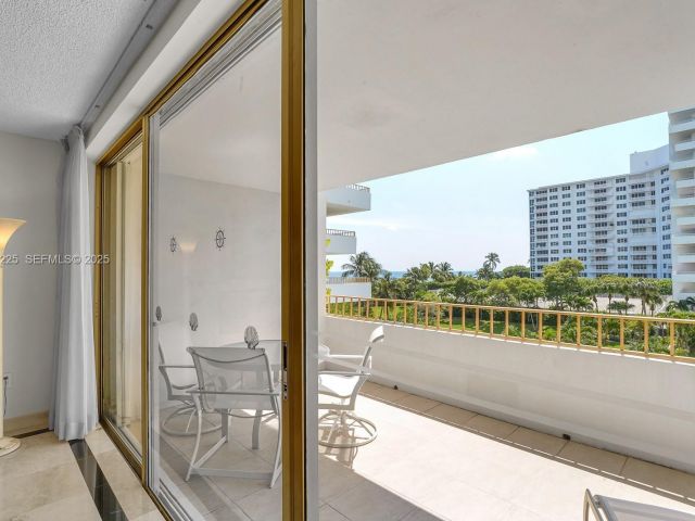 Apartment for rent  Unit #413 - photo 6864422