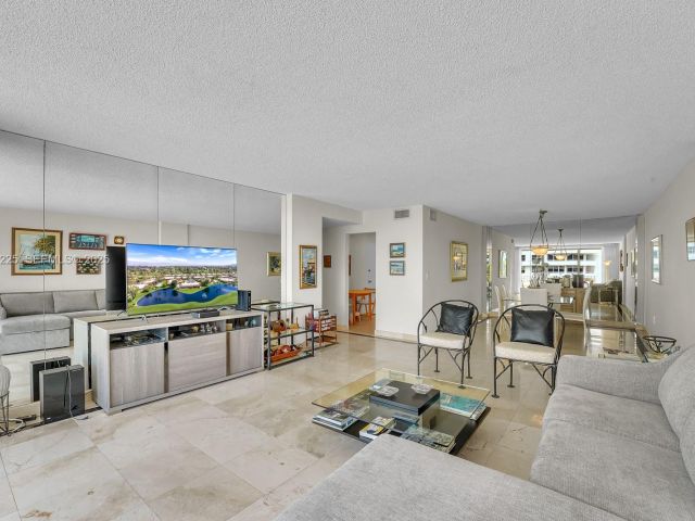 Apartment for rent  Unit #413 - photo 6864428