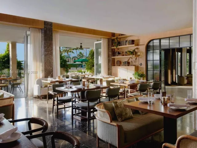 1-bedroom condo for rent in Miami Beach - 1100 West Ave 1004 - MondialRealty