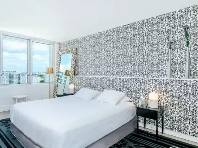 1-bedroom condo for rent in Miami Beach - 1100 West Ave 1004 - MondialRealty