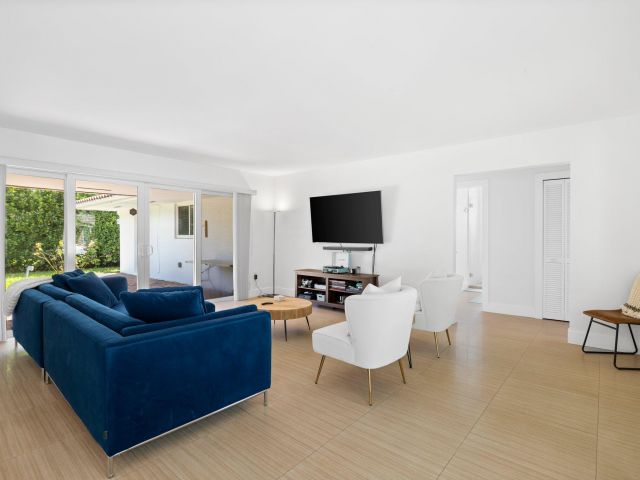 Home for rent at 811 Capri Street - photo 6865199