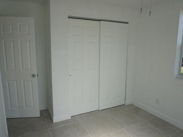 Home for rent at 957 Lewis Drive - photo 6865272