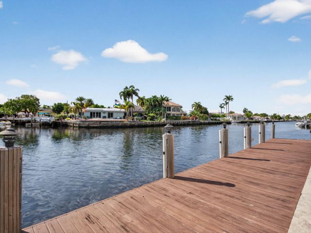 Home for sale at 491 SE 15th Avenue - photo 6896481