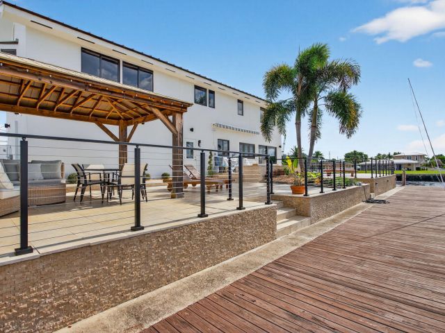 Home for sale at 491 SE 15th Avenue - photo 6896484