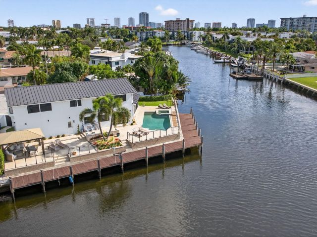 Home for sale at 491 SE 15th Avenue - photo 6896492