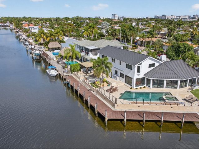 Home for sale at 491 SE 15th Avenue - photo 6896493