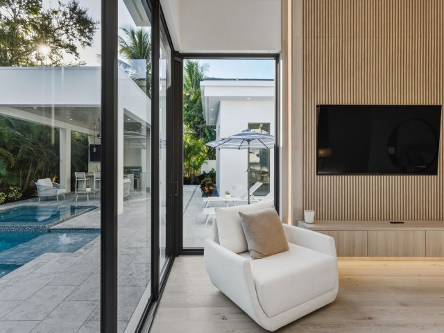 Home for sale at 334 NE 3rd Street - photo 6865538