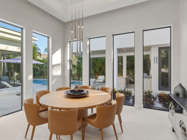 Home for sale at 334 NE 3rd Street - photo 6865545