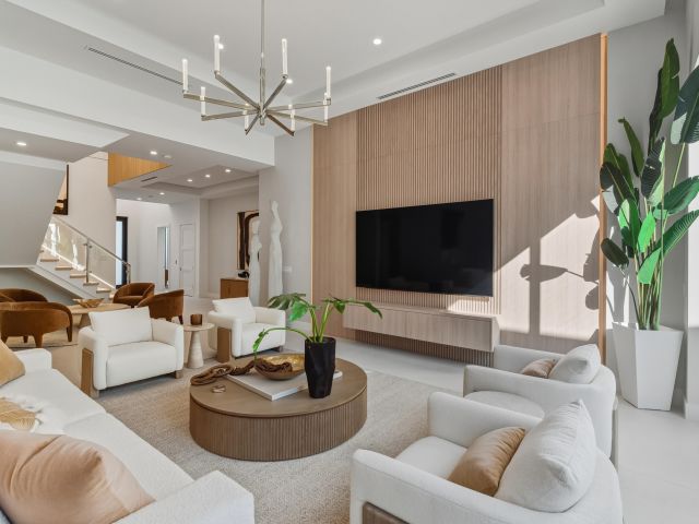 Home for sale at 334 NE 3rd Street - photo 6865550