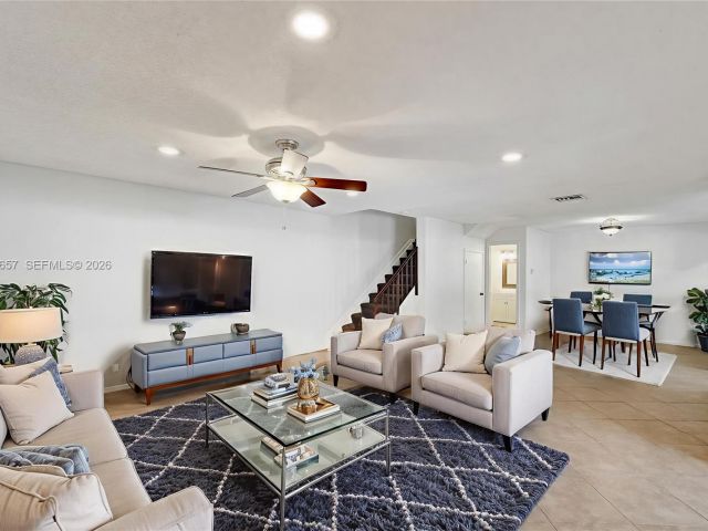 Home for rent at 9340 SW 61st Way B - photo 7452786