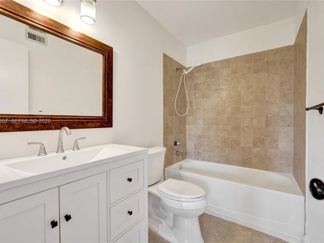 Home for rent at 9340 SW 61st Way B - photo 7452797