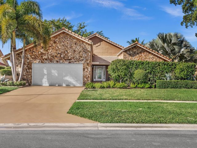 Home for sale at 20104 Back Nine Drive - photo 6865487