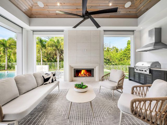 Home for sale at 1105 Harbor Drive - photo 6888229